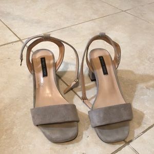 Pierce Gentry light blue/grayish suede kitten heel